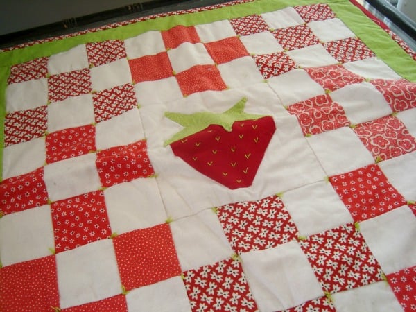 strawberry table topper quilt