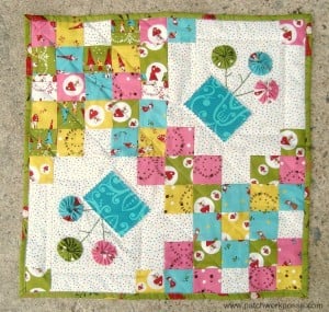 Spring blossoms quilt tutorial | patchwork posse #yoyo #quiltblock
