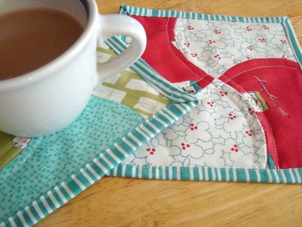 Apple Core Mug Rug Tutorial