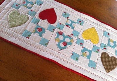 25 Table Runner Patterns - Patchwork Posse