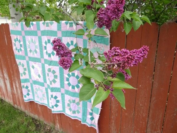 What to Do with Old Quilts: Creative Ways to Restore, Repurpose, and Display Vintage and Heirloom Quilts 1 What to do with old quilts