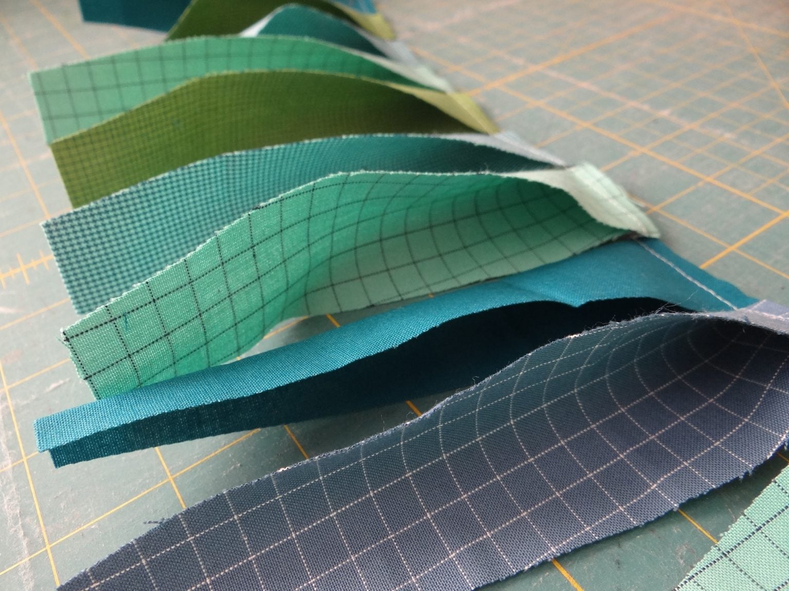 How To Make Your Own Dresden Plate Template - Patchwork Posse