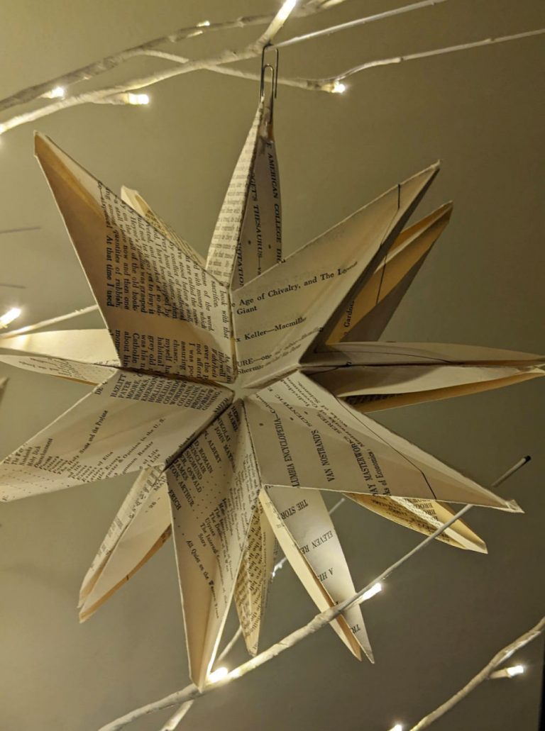 Folded Paper Stars - Patchwork Posse