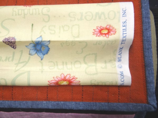 How to Make a Quilt Sleeve 11 showing the quilt sleeve again