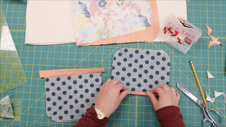 Casserole Quilted Hot Pad Pattern Free 13 finish the binding on the pockets