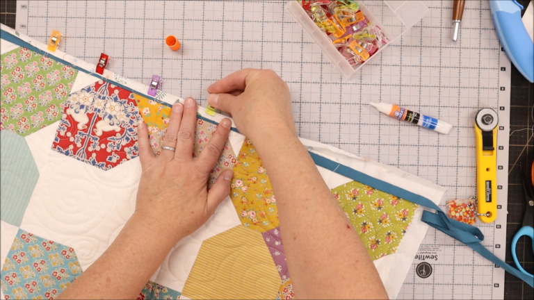 How to Make a Flange Quilt Binding - Patchwork Posse