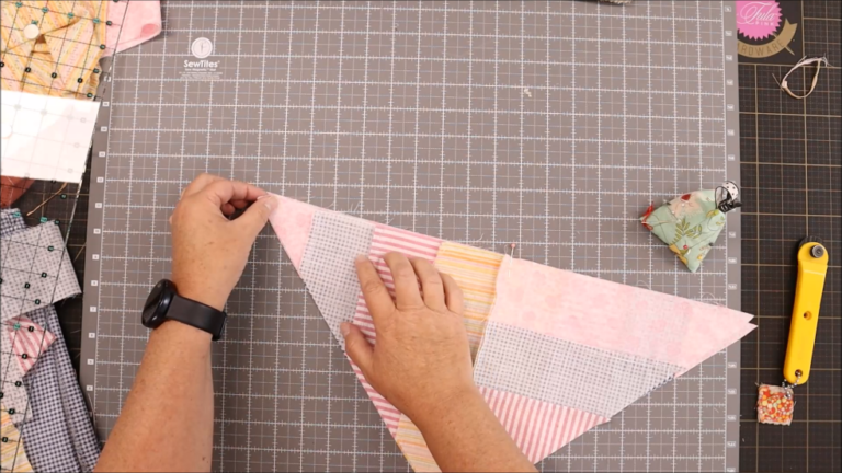 Spinning Ribbons Spinning Ribbons Quilt: Easy Quilt Pattern Using Scrappy Fabric Strips ...