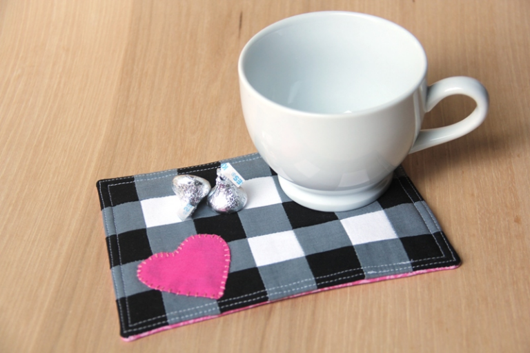 30 Mug Rug Patterns You’ll Want to Sew - Patchwork Posse