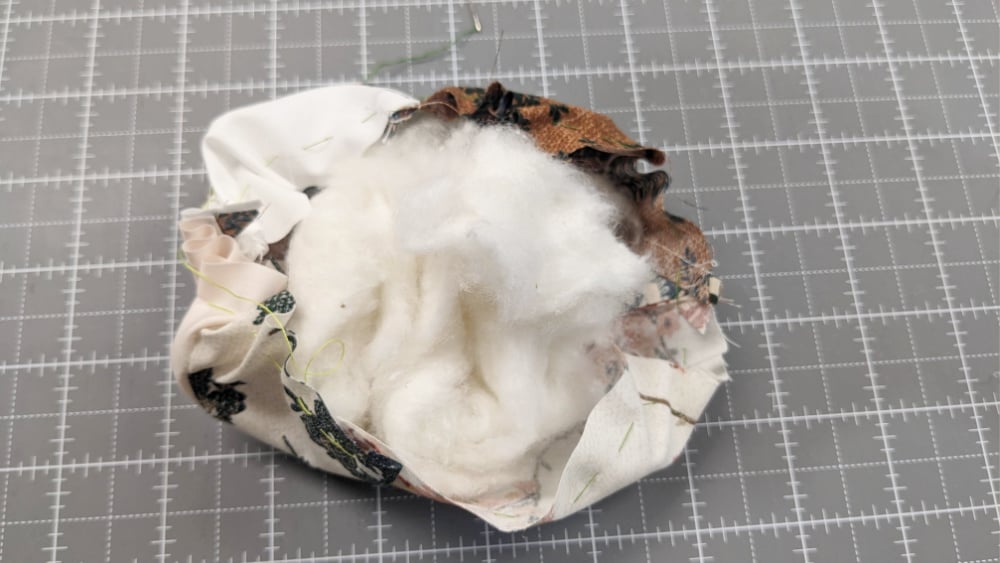 How to Make a Pincushion with a Vintage Tin 7 How to Make a Pincushion with a Vintage Tin 7