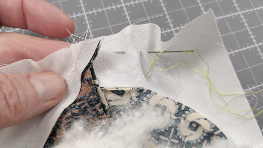 How to Make a Pincushion with a Vintage Tin 4 How to Make a Pincushion with a Vintage Tin 4