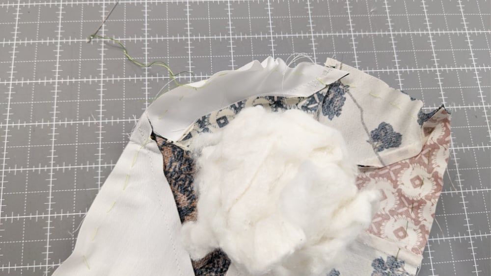 How to Make a Pincushion with a Vintage Tin 6 How to Make a Pincushion with a Vintage Tin 6