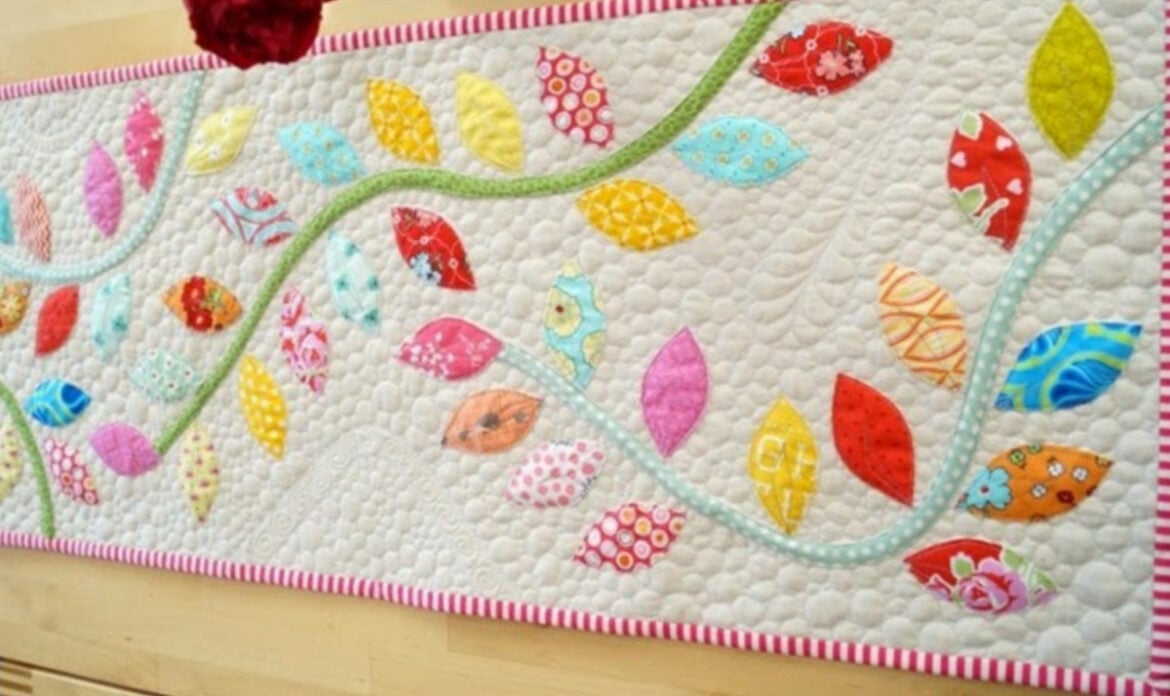 Easy Spring Table Runner Patterns You Can Sew in a Day - Patchwork Posse