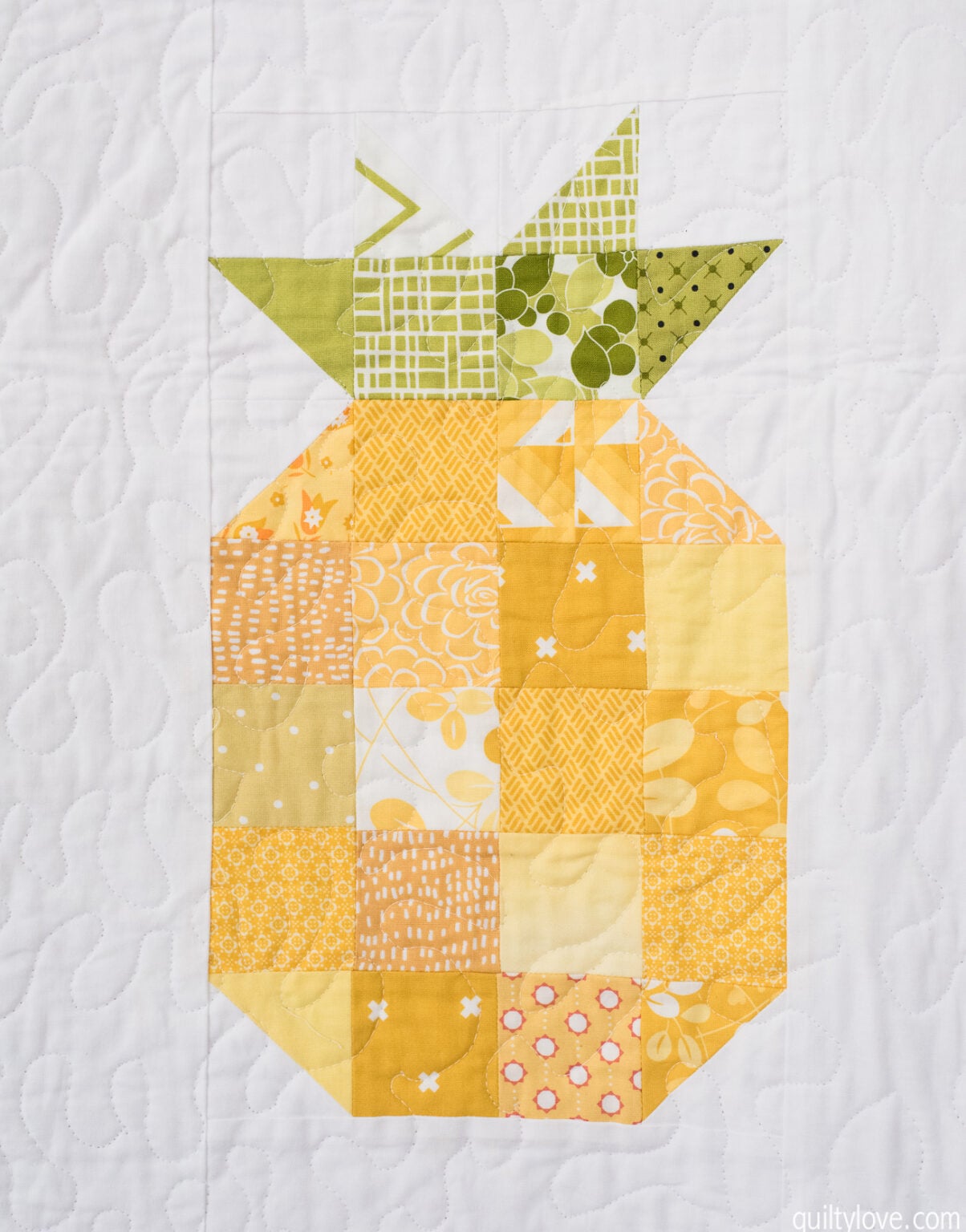 8 Pineapple Quilt Block Tutorials You’ll Want to Try - Patchwork Posse